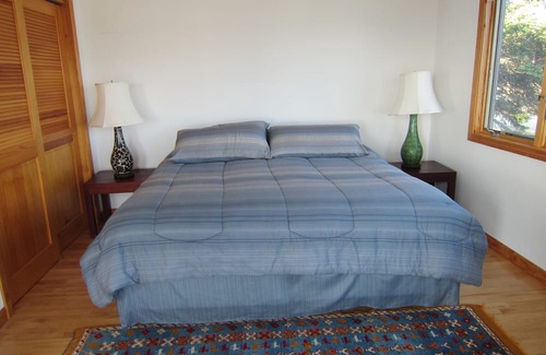 Spruce Head Cottage | Cozy cottage right on the water