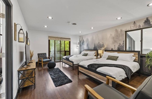 Washingtonville House | Indoor heated pool!