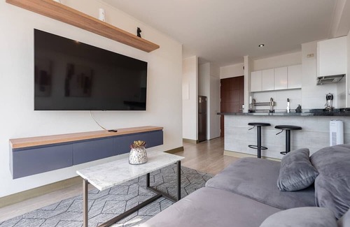 Barranco Apartment | Keyless 1BR Ocean View TV 65" Peruvian 1606