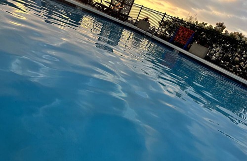 Asiatown Apartment | COZY & Best Lakeview for any experience by Brown's Stadium & RnR Hall Fame!