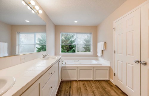 Hillsboro House | Suburban Serenity on 58th Ave