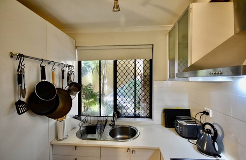 Leederville Apartment | Entire two-bedroom villa in vibrant Leederville