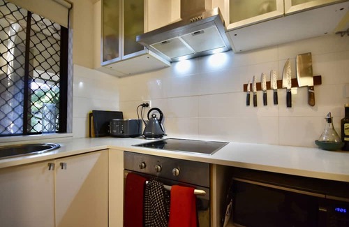 Leederville Apartment | Entire two-bedroom villa in vibrant Leederville