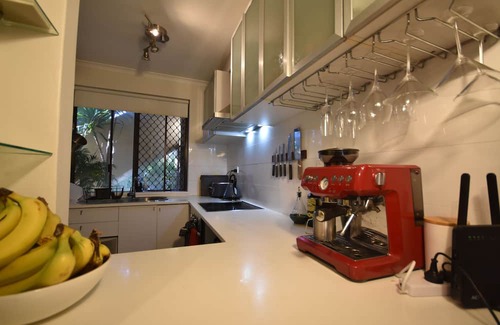 Leederville Apartment | Entire two-bedroom villa in vibrant Leederville