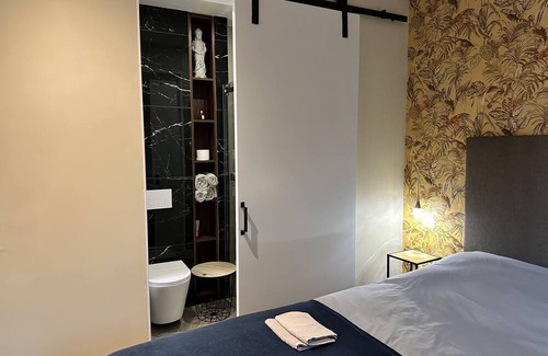 Municipality of Oisterwijk Apartment | Welcome to Tiny House Bos, charming space 25m² equipped with all the comforts