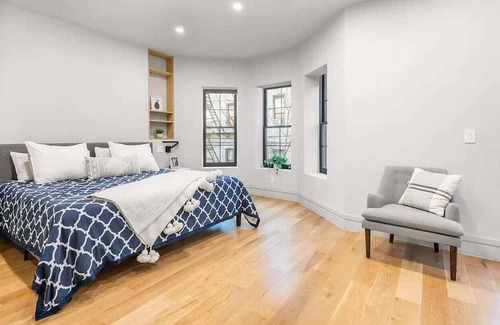 Crown Heights House | Crown Heights 5BR Townhouse: Stylish & Spacious