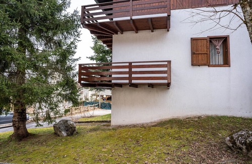 Cesuna di Roana Apartment | Apartment 'Home Sweet Home' with Mountain View, Balcony and Wi-Fi