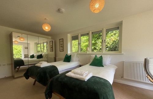 Andover Apartment | The Chalet, Lime Tree Cottage Andover