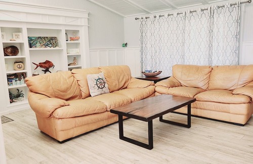 Indian River Estates Cottage | Cozy Waterfront Cottage w/ hot tub, dock & tiki
