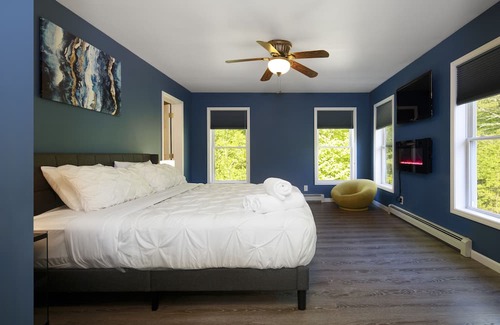 Saugerties House | Saugerties Oasis