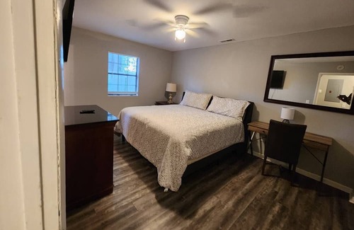 North Charleston House | 3 Beds, In the Heart of Everything!