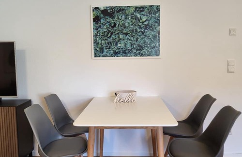 Diessen am Ammersee House | Open Now! Topmodernes Apartment mit Terrasse in Dießen - See zu Fuß Erreichbar