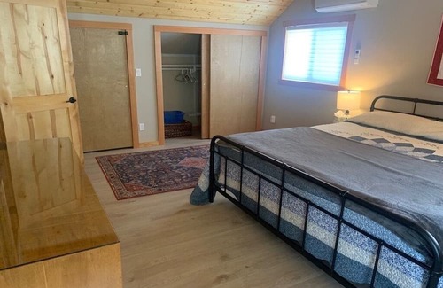Skykomish House | Cozy house in historic Skykomish minutes away from Skiing, Hiking, and the bar!!