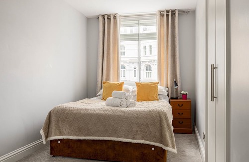 Colville Apartment | Arundel house - Two Bedroom Apartment, Sleeps 4