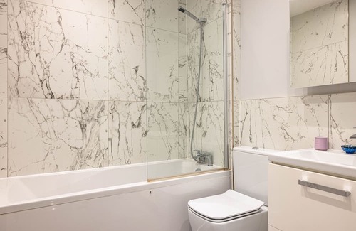 Colville Apartment | Arundel house - Two Bedroom Apartment, Sleeps 4