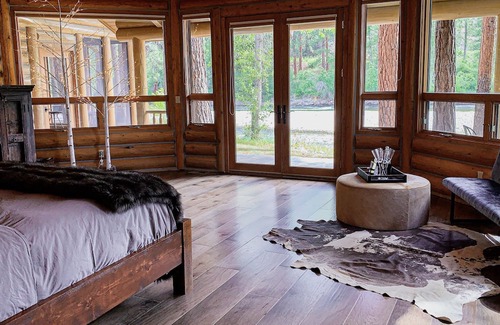 Grantsdale Cabin | Riverfront Suite at The Bitterroot Mile Club