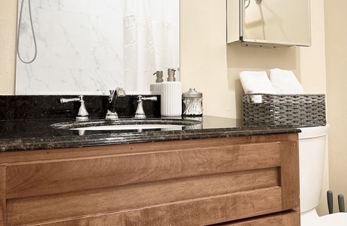 Placentia House | Tranquil Tri-Level Gated Townhome