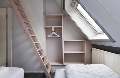 Eernewoude House | Luxury home with sauna, outdoor SPA and boat