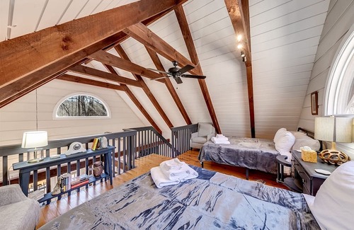 Demorest House | Riverland Retreat- Located in an idyllic riverfront community on the Soque