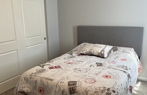 Dupont House | Large 4 Bedroom Home near Downtown Denver!