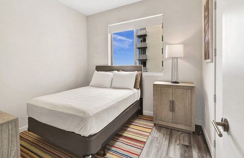 Ludlam Condo | Beautiful 2 Bdrms New Condo In Pinecrest