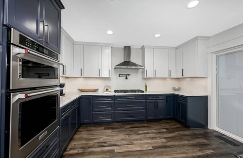 Silver Lake Condo | Luxury 2 bd Perfect for Traveling Professionals!