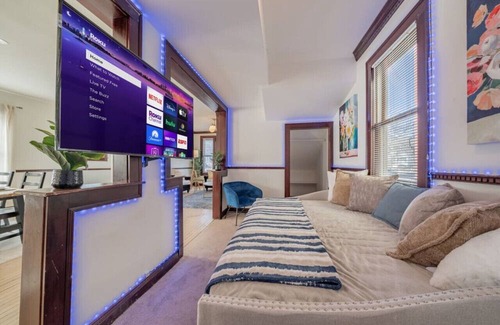 Brewers Hill House | Modern 2BR Gem: Stylish Retreat