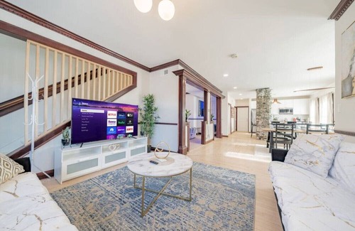 Brewers Hill House | Modern 2BR Gem: Stylish Retreat