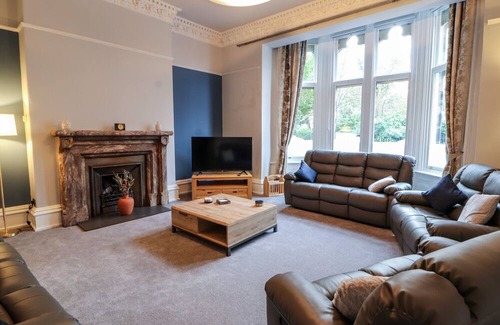 Carlisle Cottage | 22 CHATSWORTH SQUARE, family friendly, with hot tub in Carlisle