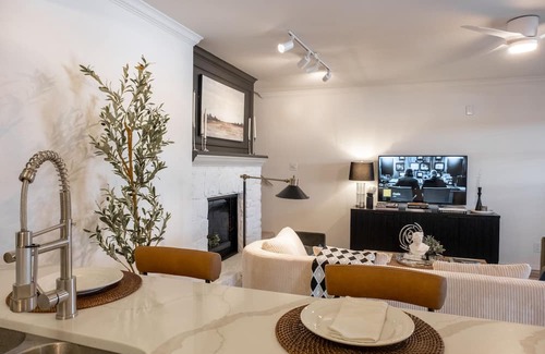 South Tulsa Apartment | Designer Condo in gated community, Walkable to Whole Foods, Starbucks, + CVS