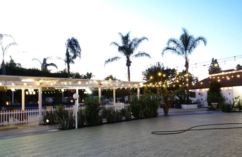 Orange House | Luxurious Villa 1 Bed + 1 Bth Stay