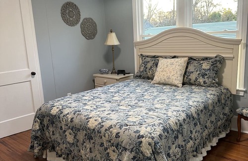 Barnwell House | The Cottage on Jefferson, Your Home Away From Home.