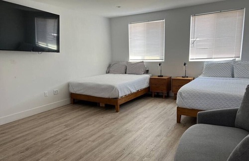 Vernon House | Home in Arts District w/ Parking