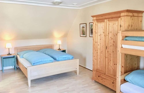 Rheinhausen Apartment | Bitto OH-Europapark Rust