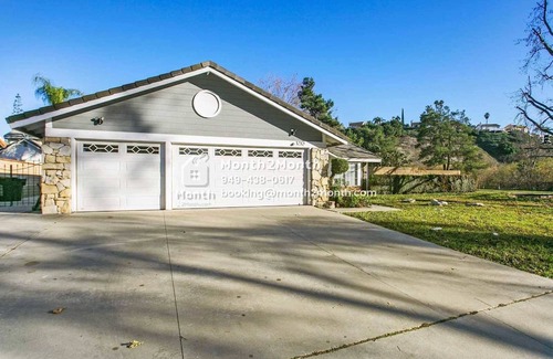 Walnut House | Breeze on Country Hollow Dr #41682