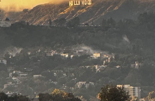 Elysian Heights House | Private Trailer at Downtown Los Angeles Hilltop with amazing view Hollywood10min