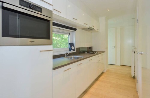 Zorgvlied Apartment | Pavilion 6 people with storage space