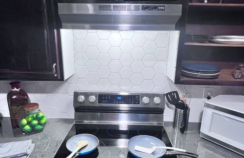 Tulsa Condo | Central Tulsa/ Jenks Condo with a Pool