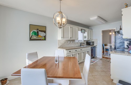 Wilsonville House | Riverfront Wilsonville Home w/ Dock & Fire Pit!