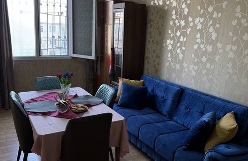 Baku Apartment | 2 minuTes to the Metro. 32m2 empty TiNy and SwEeT aPartmenT
