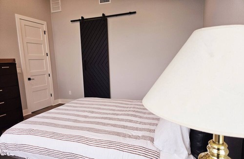 Point Venture Apartment | 3BR/2BA Upper-Level Retreat. Lakeview. Community beach access.