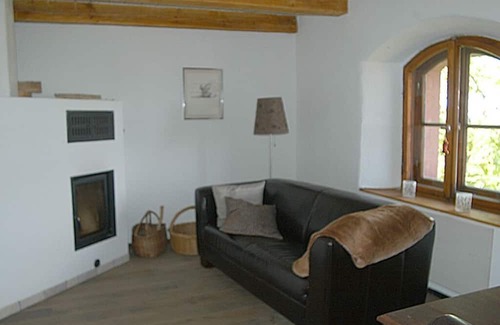 Kirchensittenbach Apartment | Longhouse Hohenstein Castle