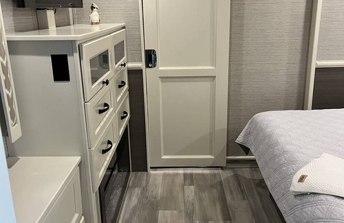 Big Pine Key House | Sunshine Key RV Resort & Marina - Glamping at it's finest!