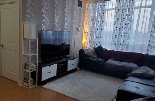 Downtown Mississauga Condo | Lovely One Bedroom one bathroom condo in Downtown Mississauga by Square One