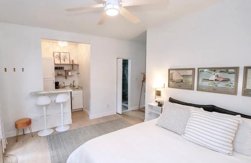 Northeast Virginia Beach House | 1st Floor in Chic's Beach