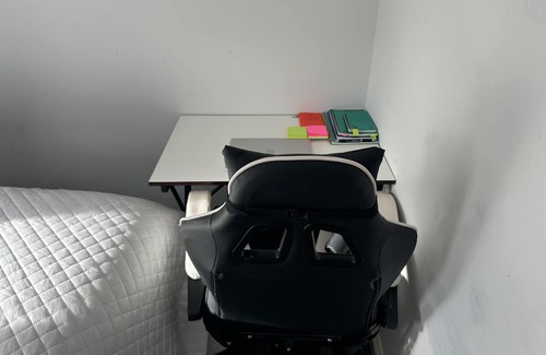 Greenwich West Apartment | Cozy Greenwich 1 Bedroom Flat.