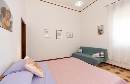Casa Santa House | Holiday Home 'Appartamento Silvana Trapani' with Private Terrace