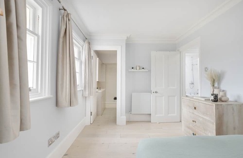 Euston Apartment | Spacious 3BR 2BA Near Madamme Tussauds
