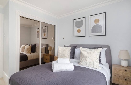 Euston Apartment | Spacious 3BR 2BA Near Madamme Tussauds