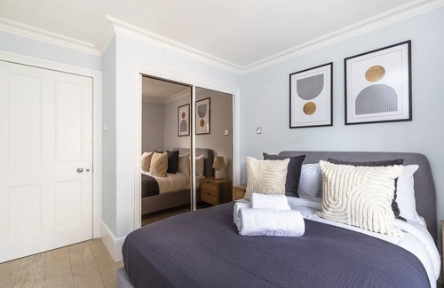 Euston Apartment | Spacious 3BR 2BA Near Madamme Tussauds